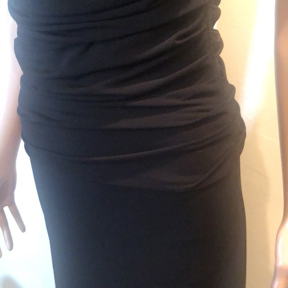 Moda International off shoulder dress. Size M - Picture 4 of 5